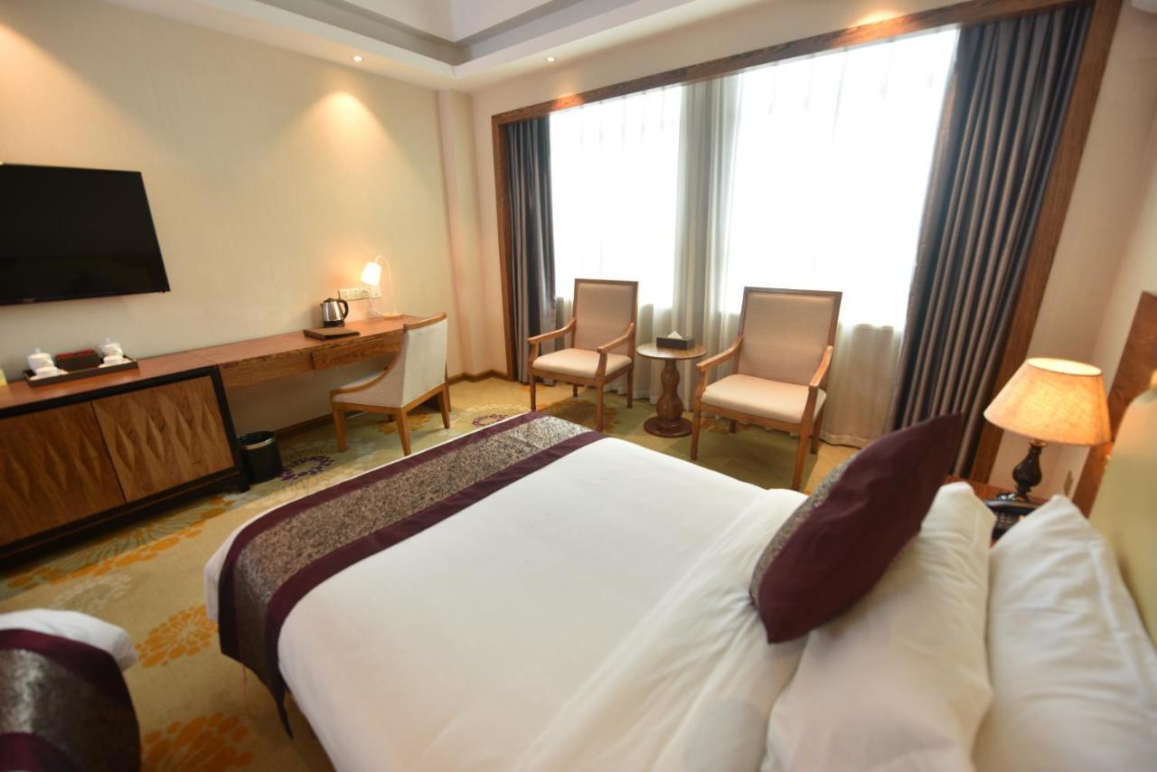 Hong Van Grand Hotel Mong Cai Zewnętrze zdjęcie