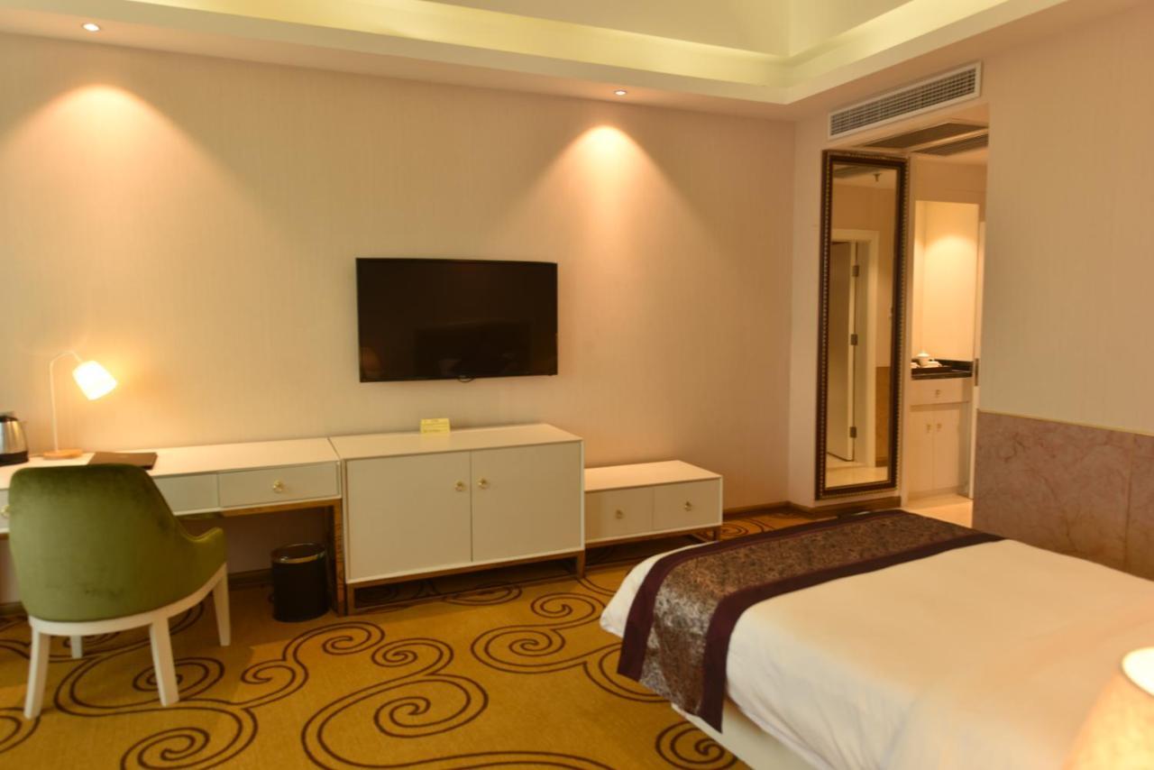 Hong Van Grand Hotel Mong Cai Zewnętrze zdjęcie