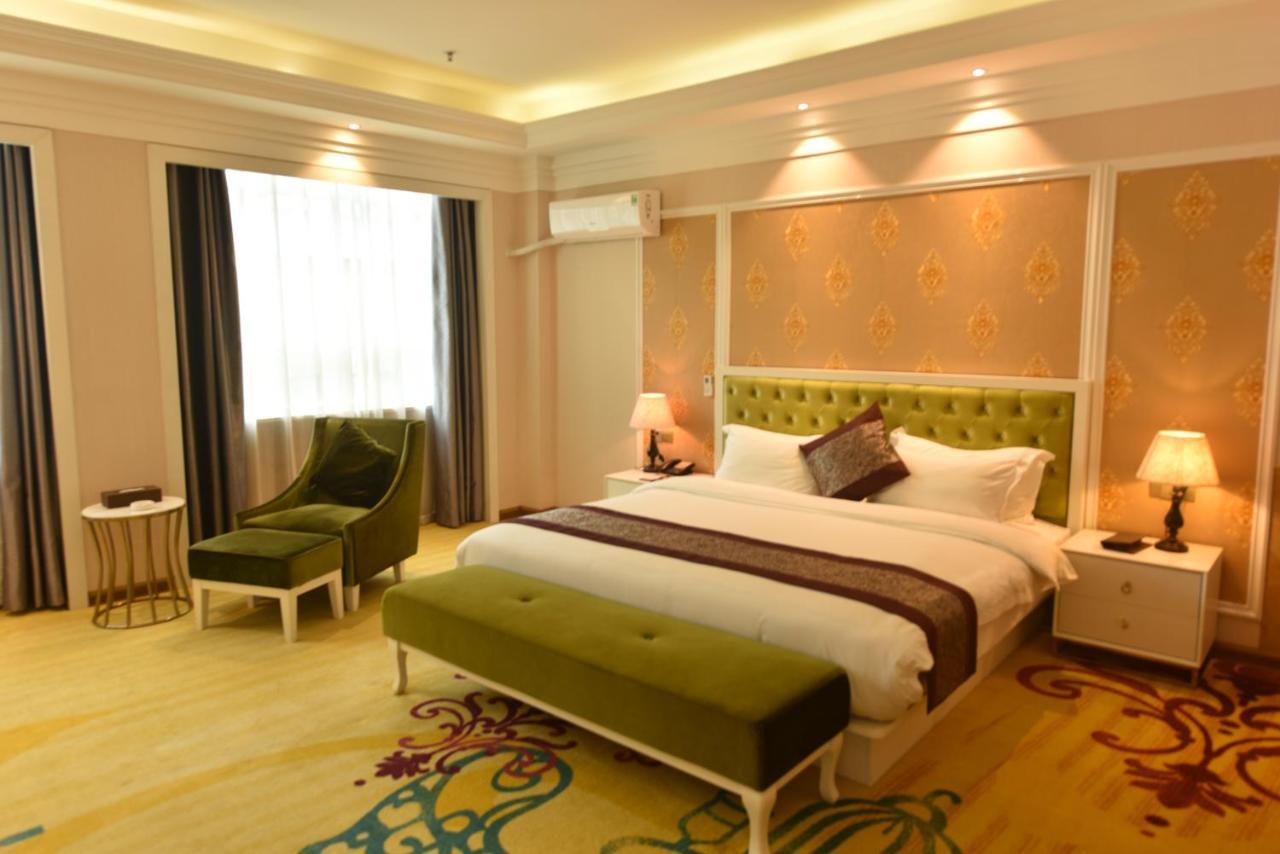 Hong Van Grand Hotel Mong Cai Zewnętrze zdjęcie