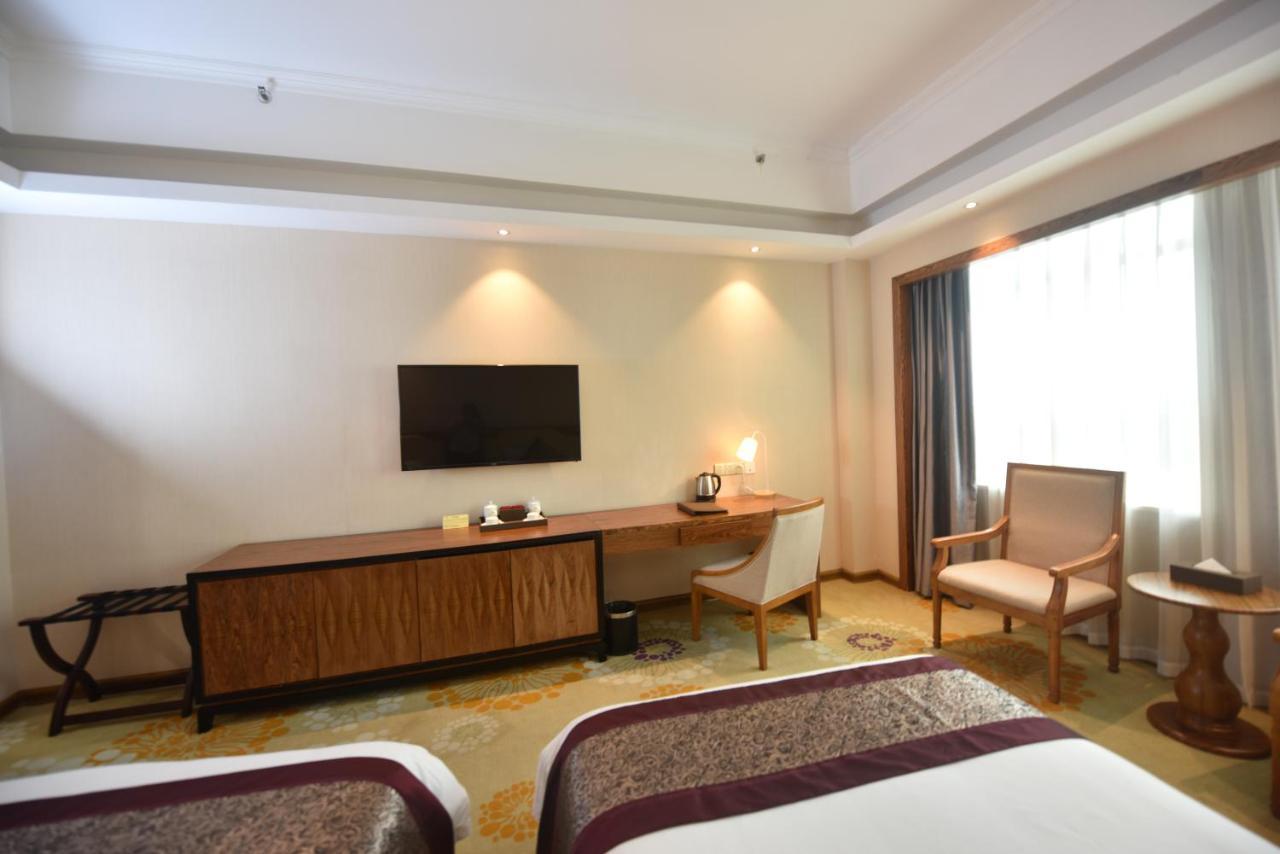 Hong Van Grand Hotel Mong Cai Zewnętrze zdjęcie