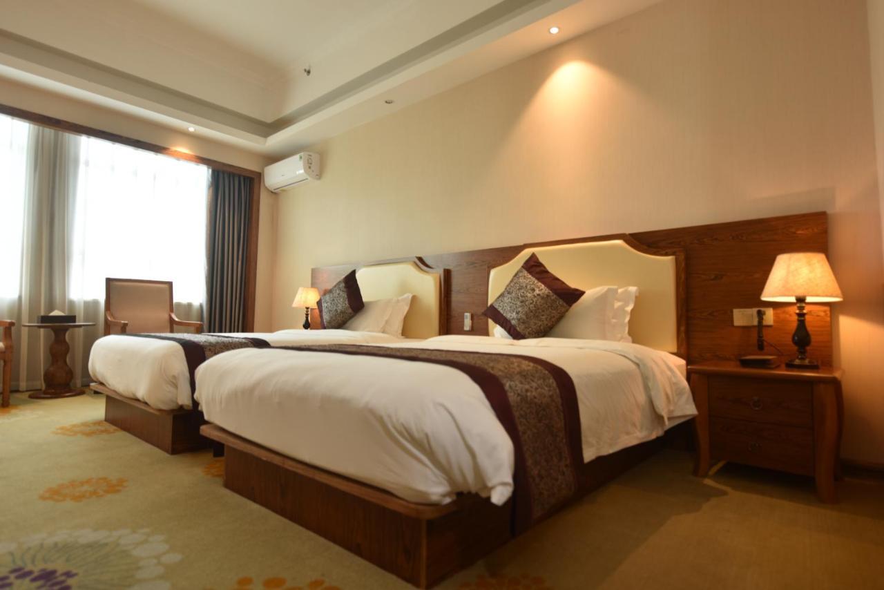 Hong Van Grand Hotel Mong Cai Zewnętrze zdjęcie