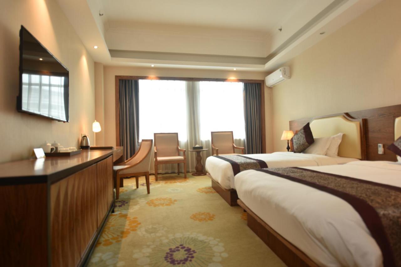 Hong Van Grand Hotel Mong Cai Zewnętrze zdjęcie